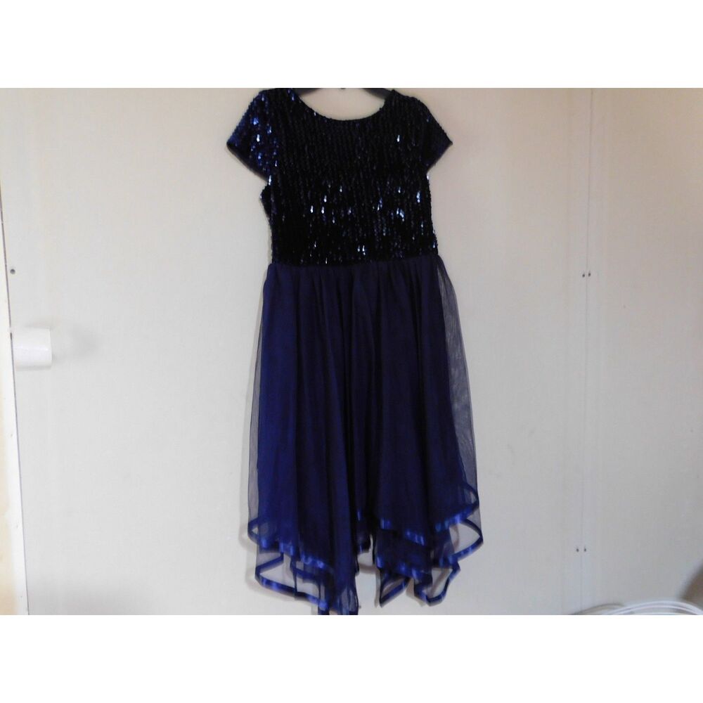 Speechless girls formal dress NWT, size 16